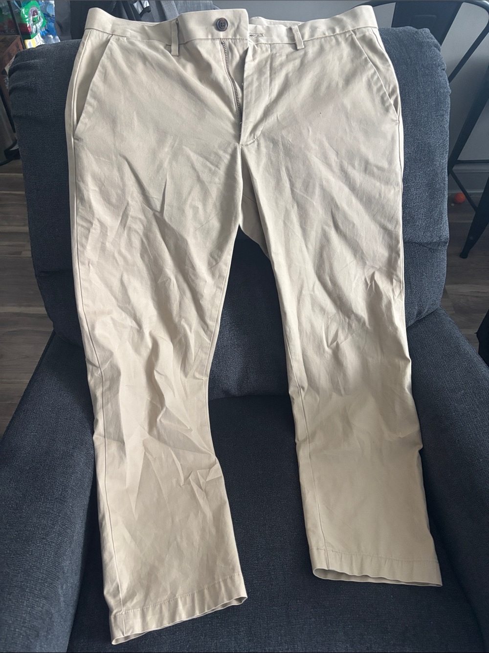 GAP Men's Khaki Chino Pants - Light Tan